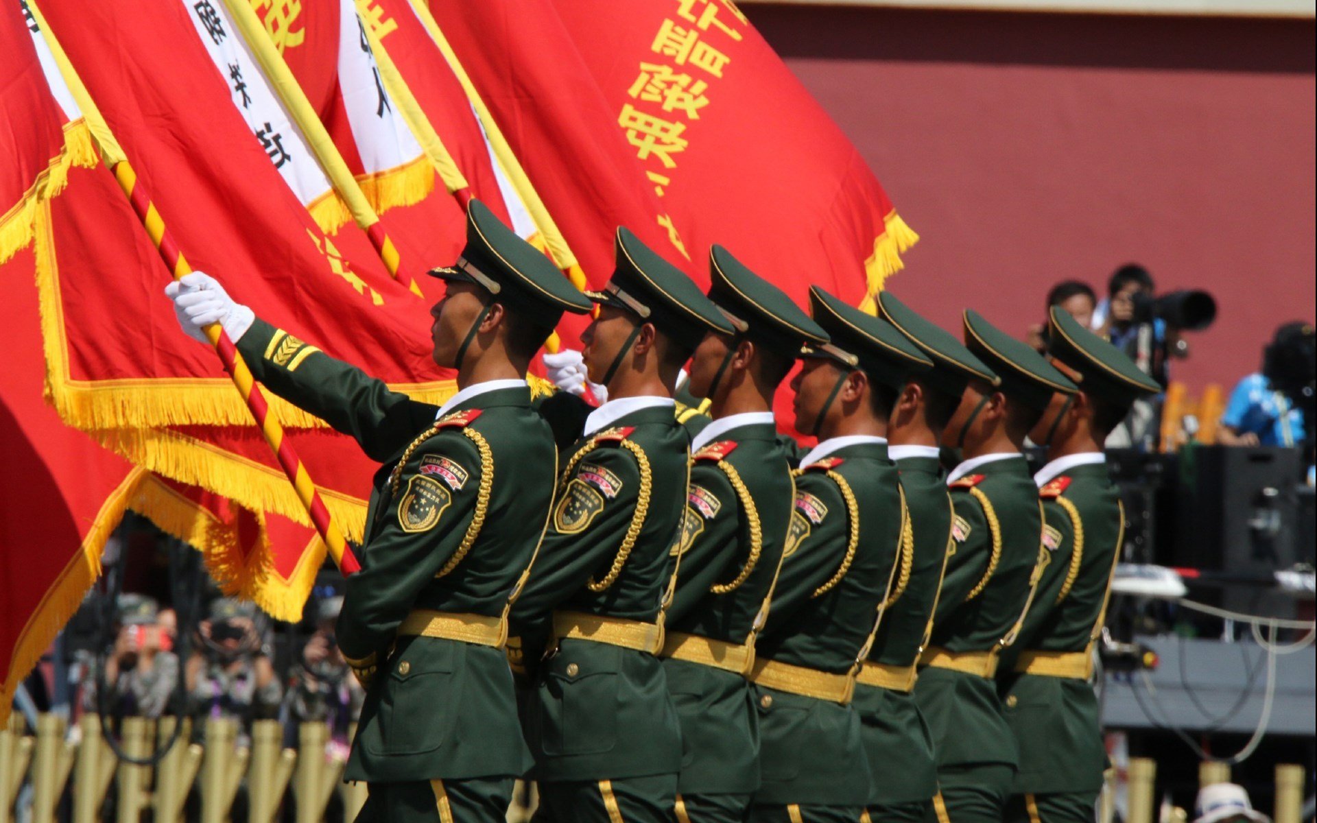 伯科夫泳姿优雅，动作精准，伯纳科夫